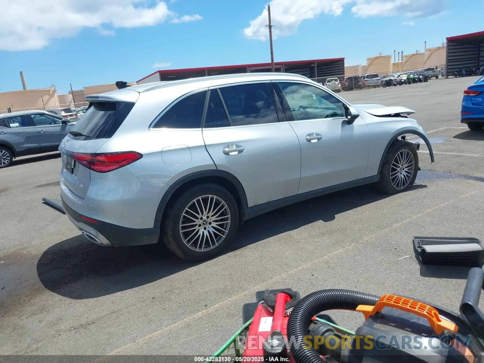 4 Фотография поврежденного автомобиля W1NKM4GB2PF043878 MERCEDES-BENZ GLC 300 2023