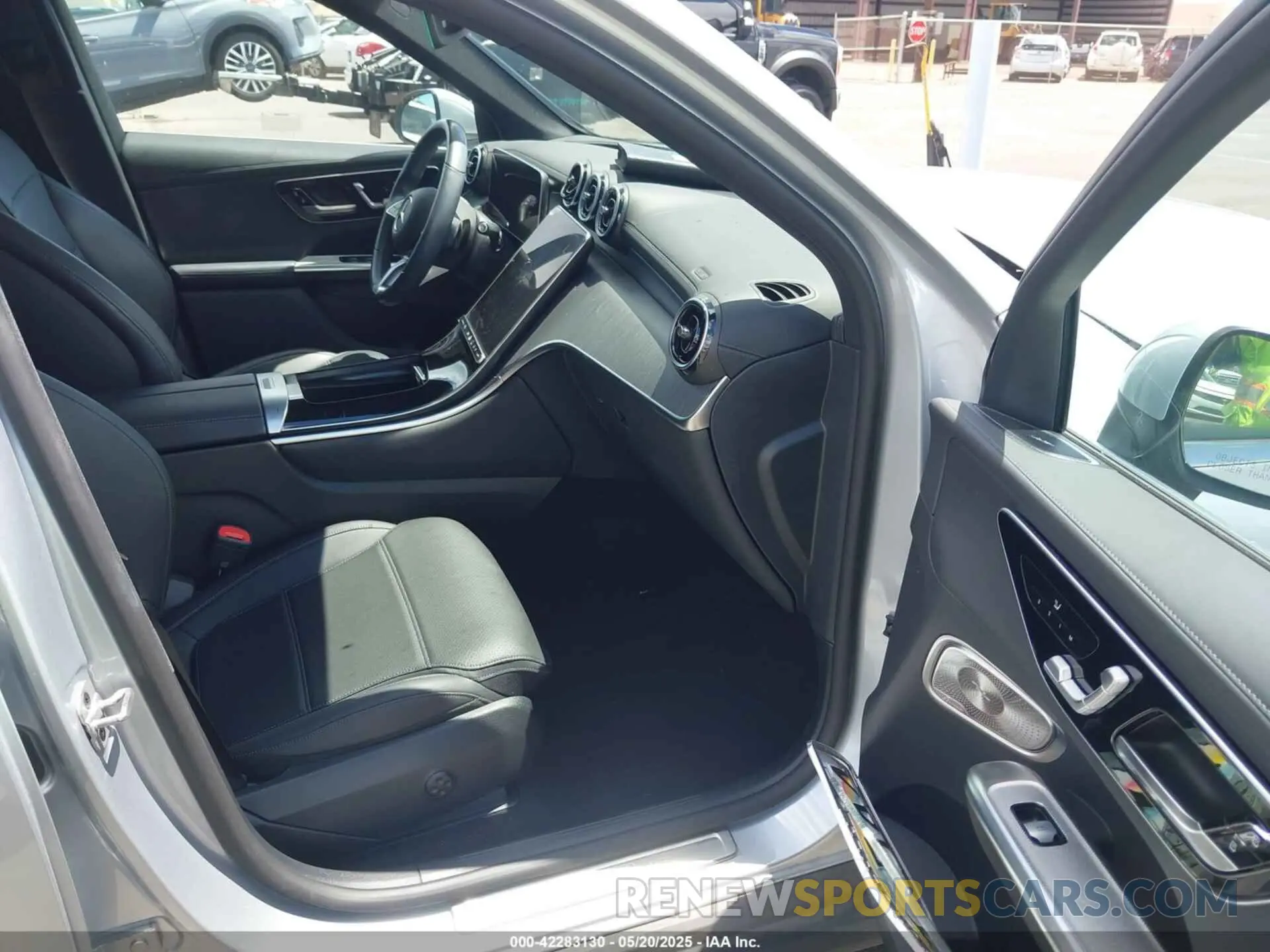 5 Фотография поврежденного автомобиля W1NKM4GB2PF043878 MERCEDES-BENZ GLC 300 2023