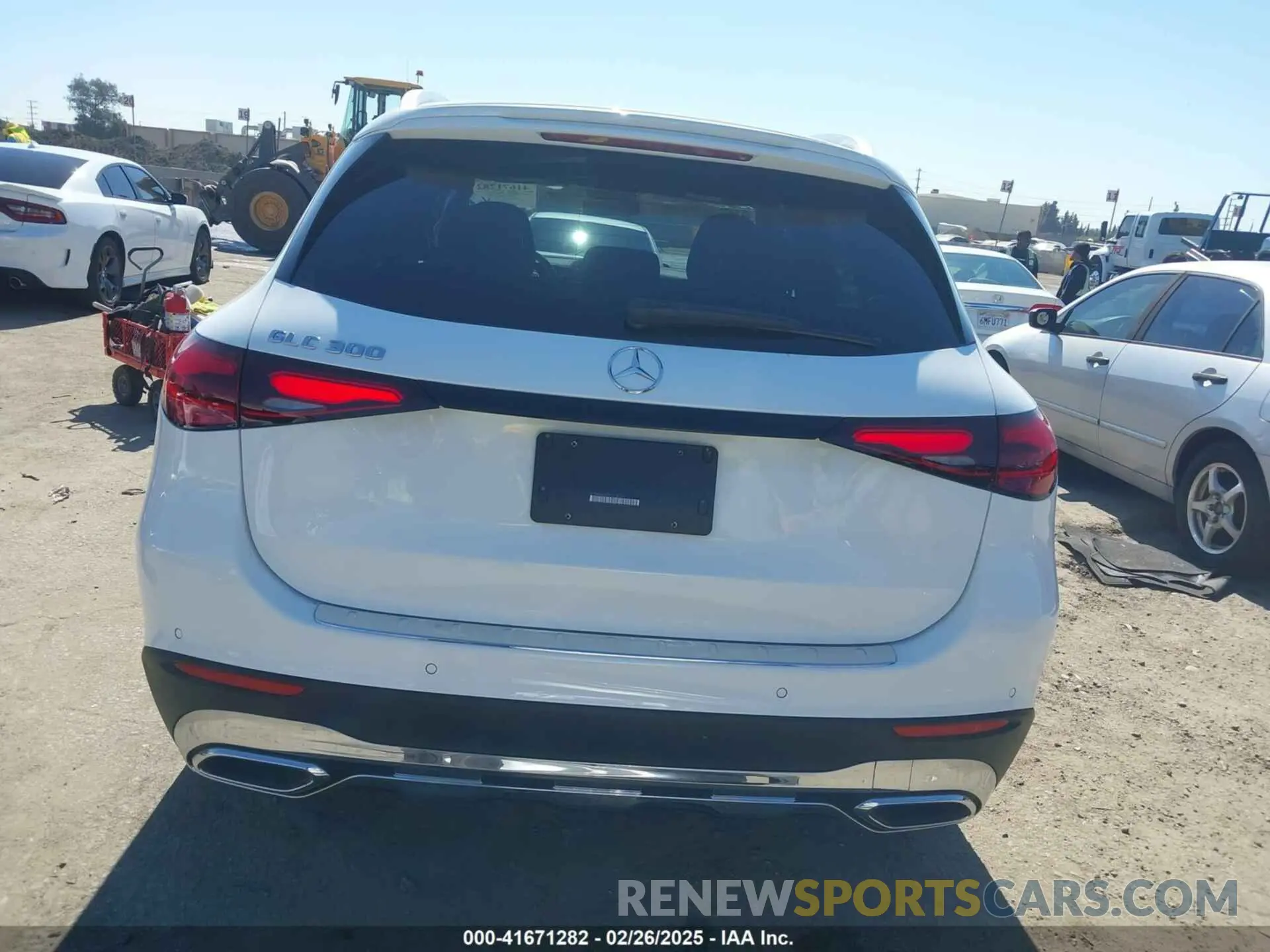 16 Photograph of a damaged car W1NKM4GB2PU018233 MERCEDES-BENZ GLC 300 2023