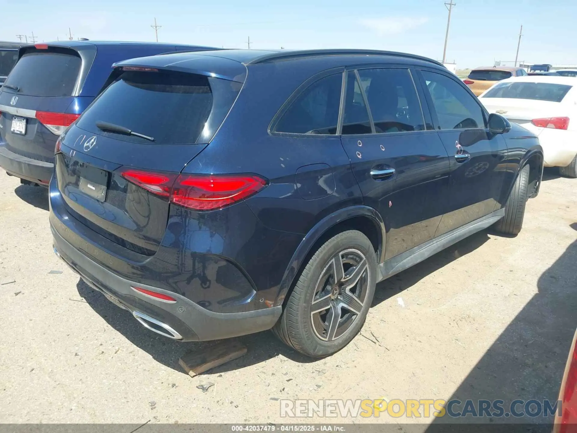 4 Photograph of a damaged car W1NKM4GB5PU029940 MERCEDES-BENZ GLC 300 2023
