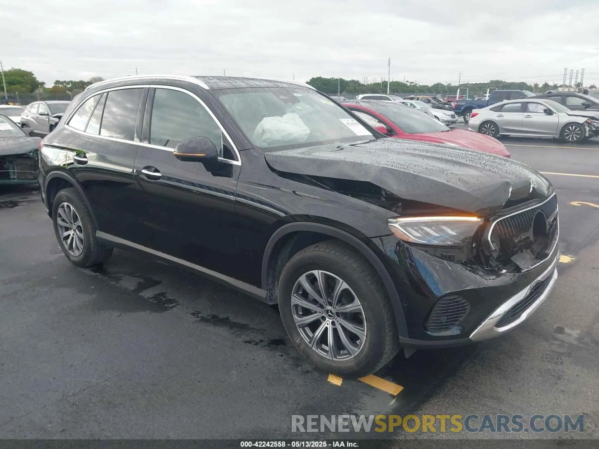 1 Фотография поврежденного автомобиля W1NKM4GB8PF047045 MERCEDES-BENZ GLC 300 2023