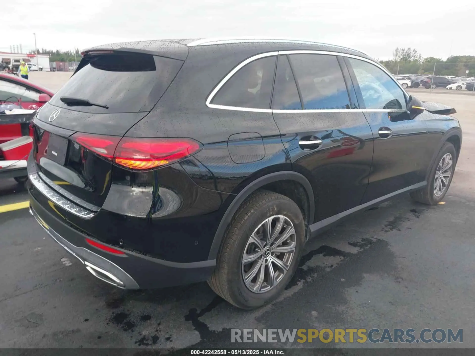 4 Фотография поврежденного автомобиля W1NKM4GB8PF047045 MERCEDES-BENZ GLC 300 2023