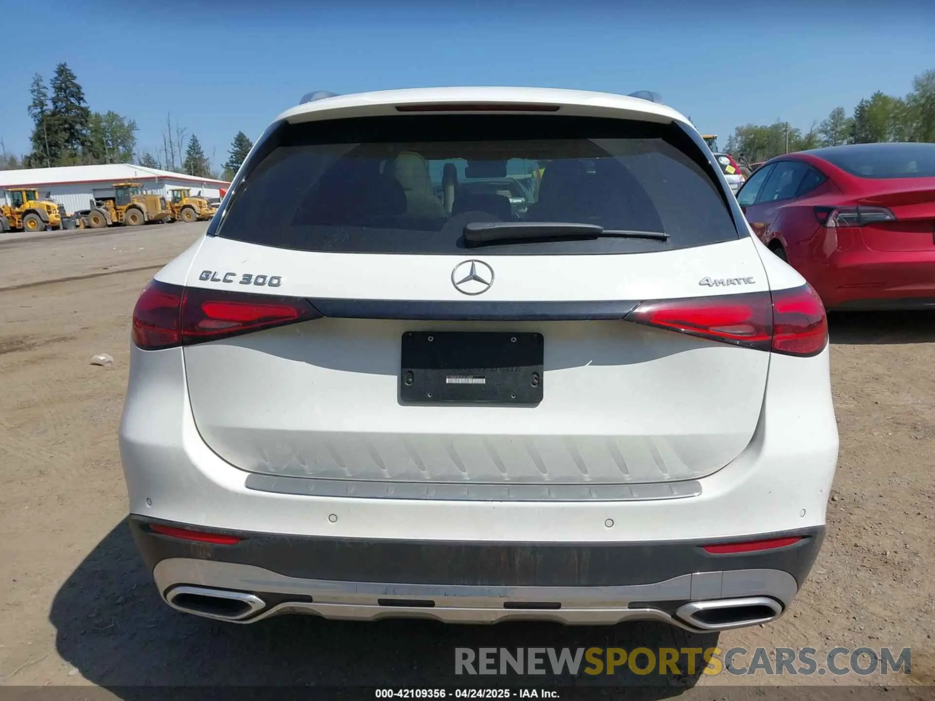 16 Photograph of a damaged car W1NKM4HB1PU016858 MERCEDES-BENZ GLC 300 2023