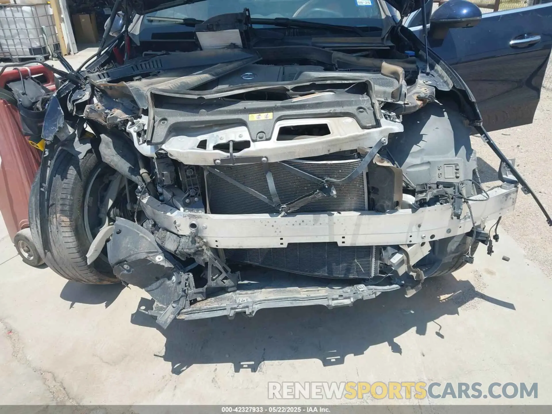 6 Photograph of a damaged car W1NKM4HB8PU005288 MERCEDES-BENZ GLC 300 2023