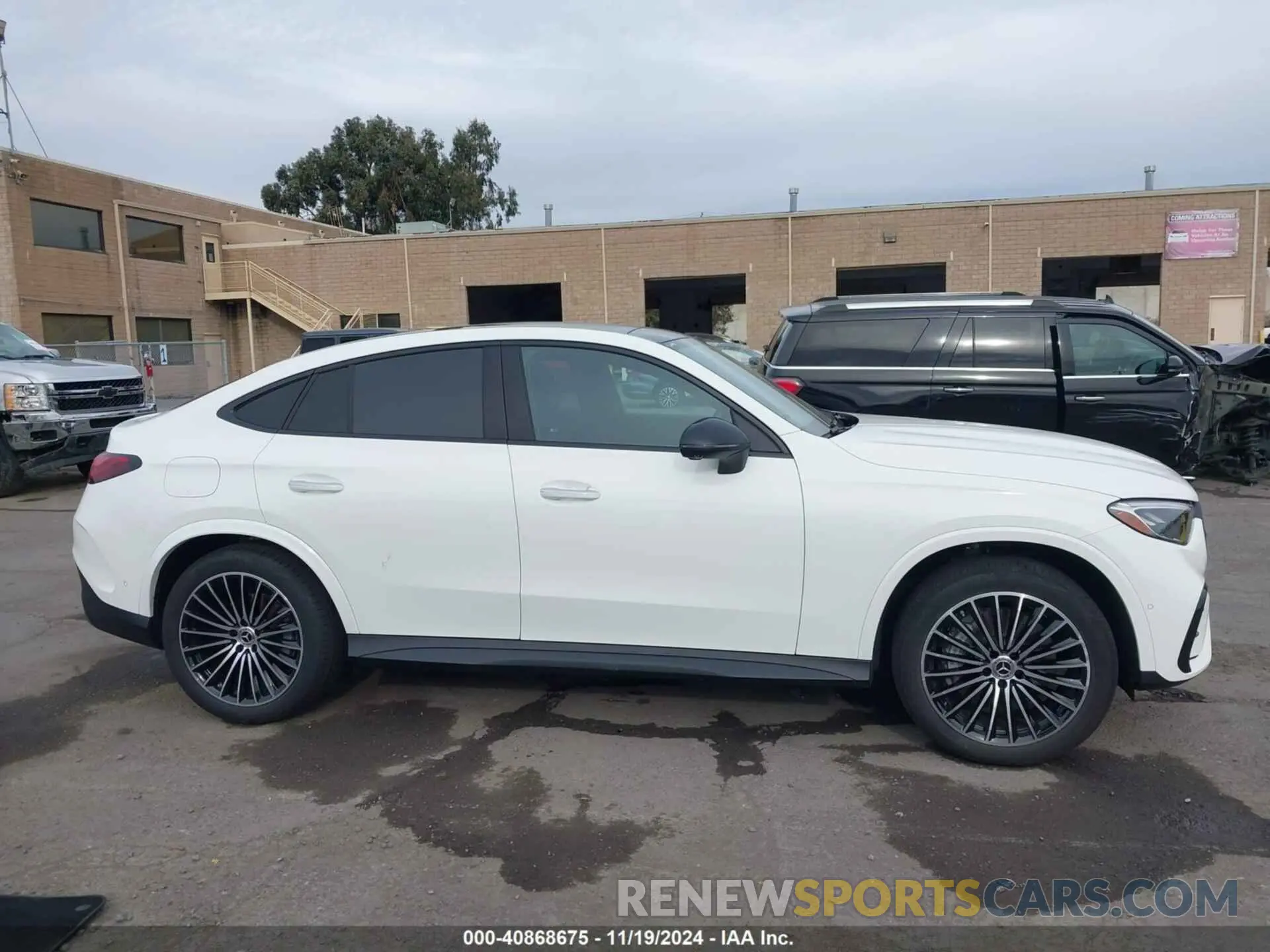 12 Фотография поврежденного автомобиля W1NKJ4HB7RF164335 MERCEDES-BENZ GLC 300 2024