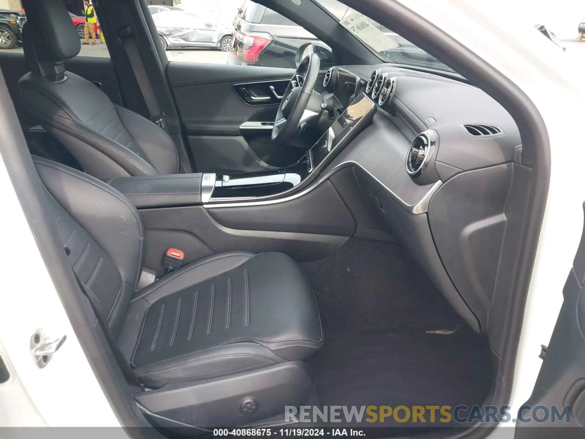 5 Фотография поврежденного автомобиля W1NKJ4HB7RF164335 MERCEDES-BENZ GLC 300 2024