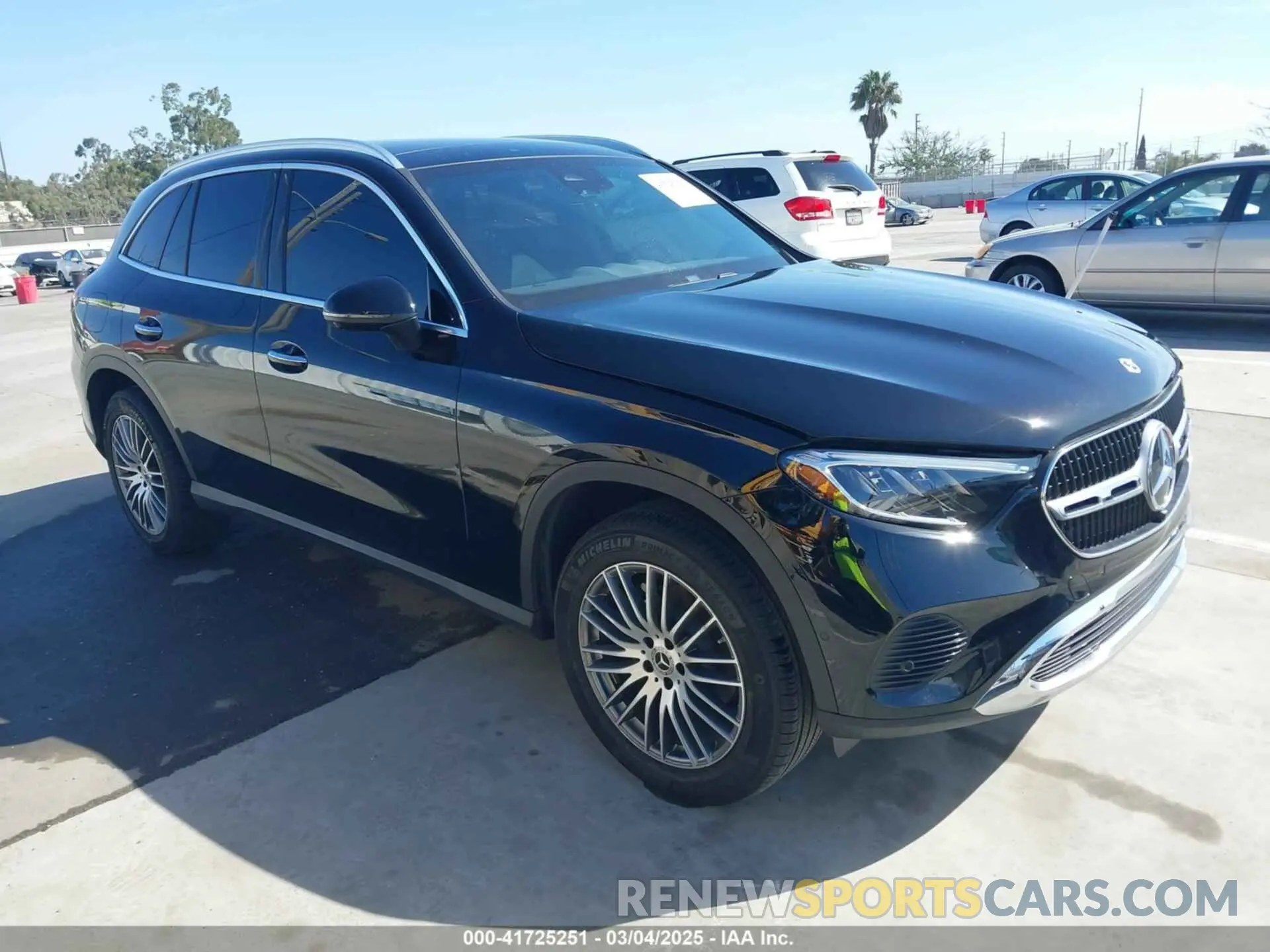 1 Photograph of a damaged car W1NKM4GB4RF180646 MERCEDES-BENZ GLC 300 2024