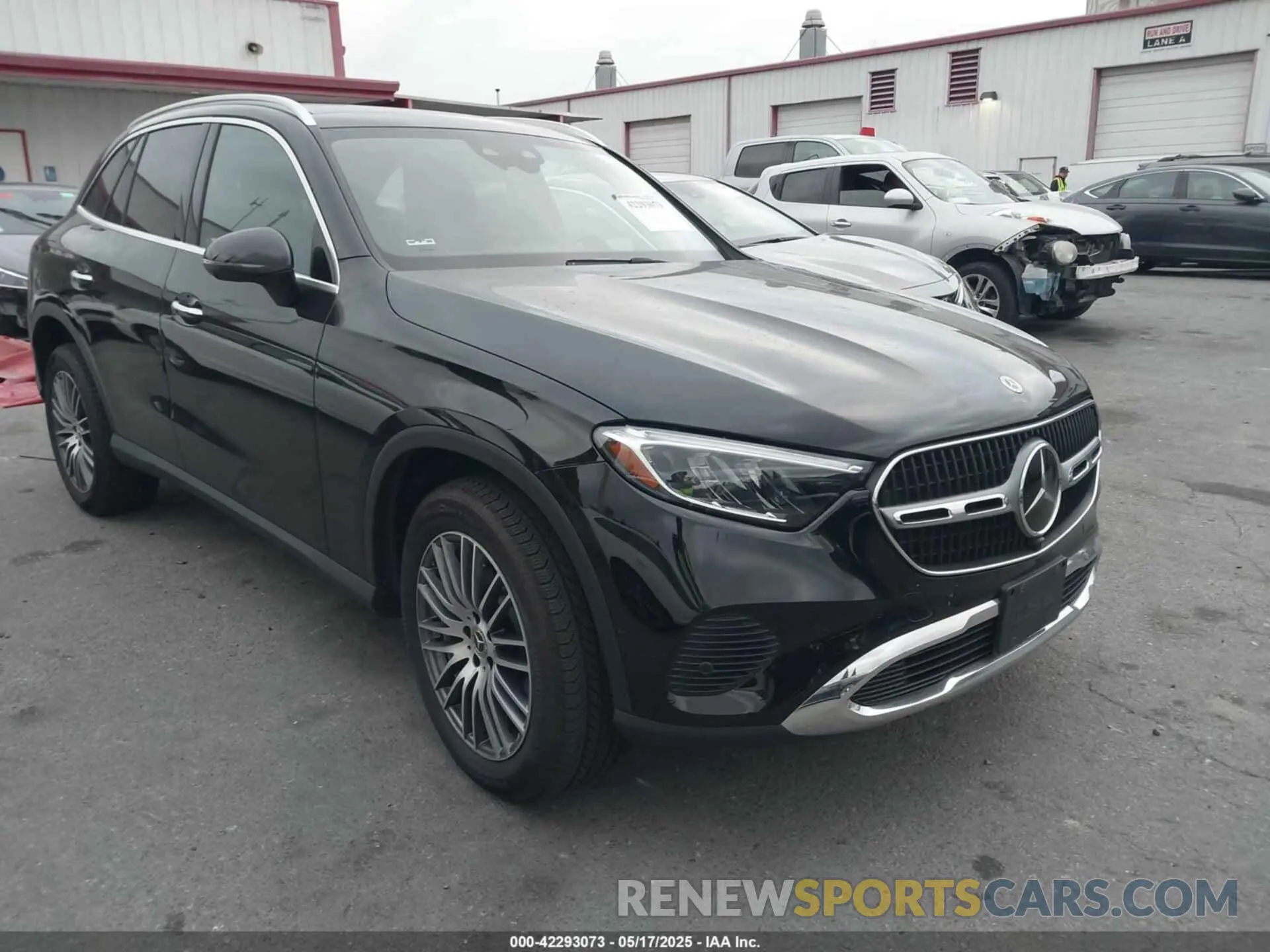 1 Фотография поврежденного автомобиля W1NKM4GB6RF190935 MERCEDES-BENZ GLC 300 2024