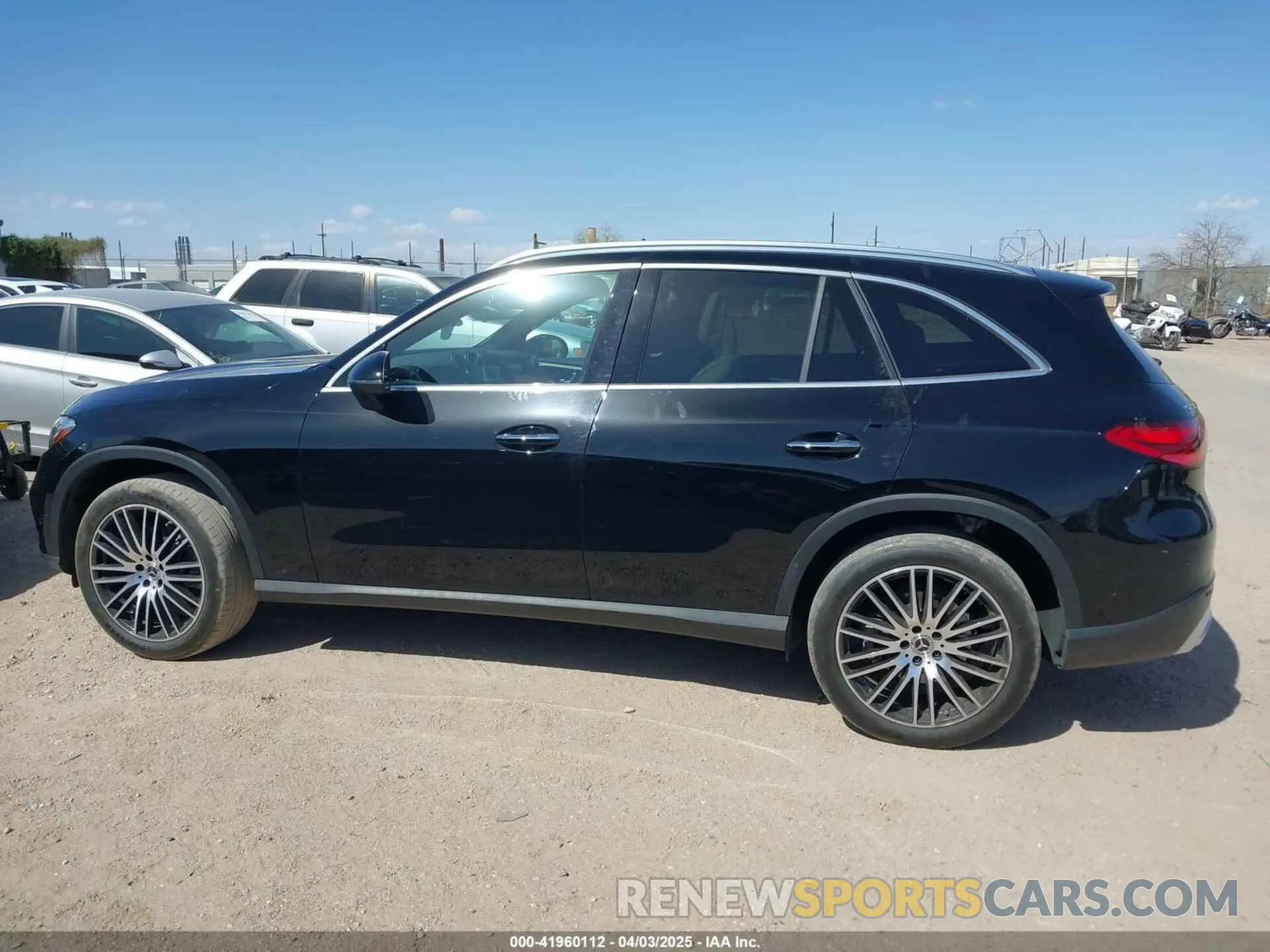 13 Photograph of a damaged car W1NKM4GB8RF170752 MERCEDES-BENZ GLC 300 2024