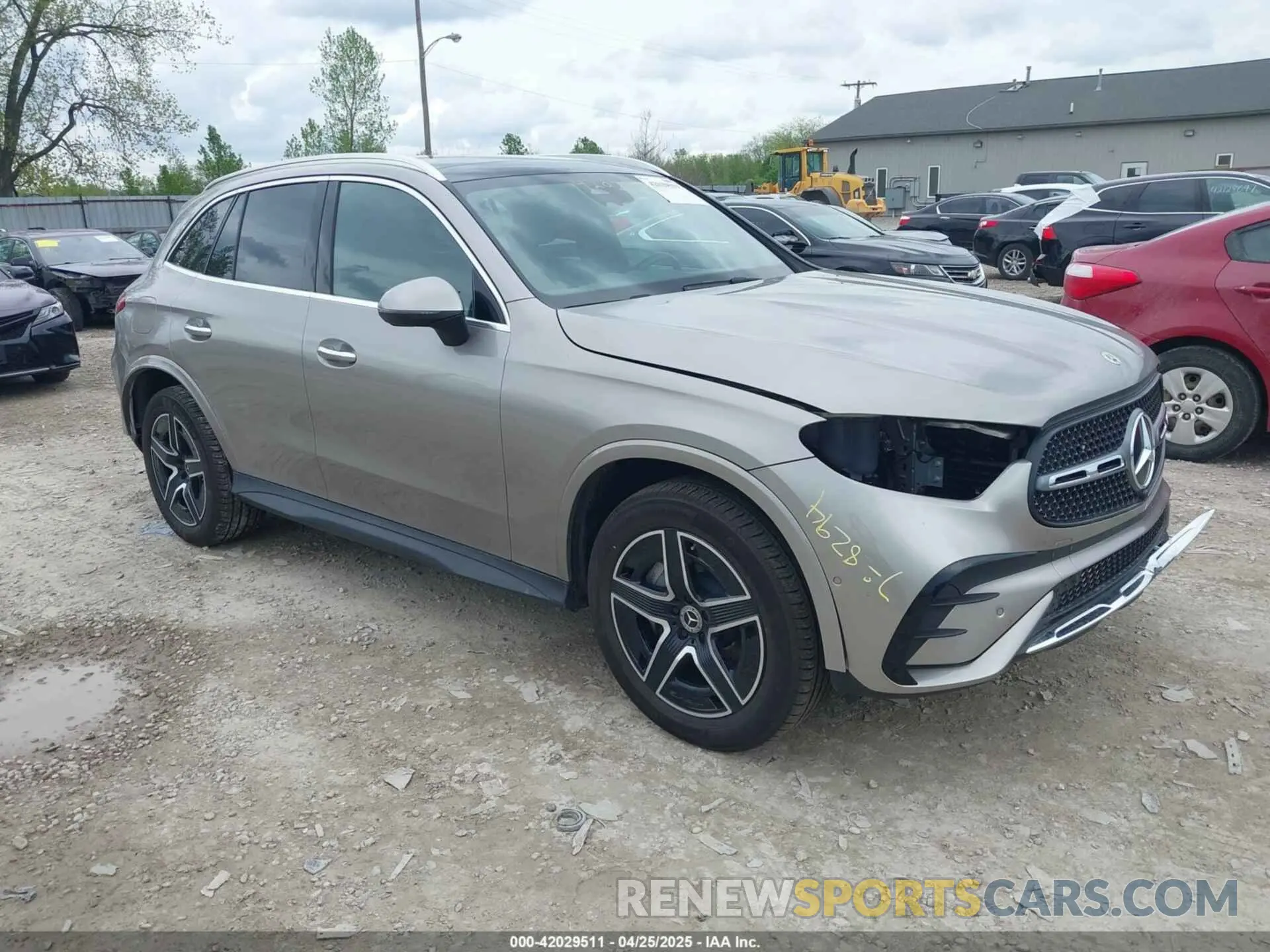 1 Photograph of a damaged car W1NKM4HB0RF228318 MERCEDES-BENZ GLC 300 2024