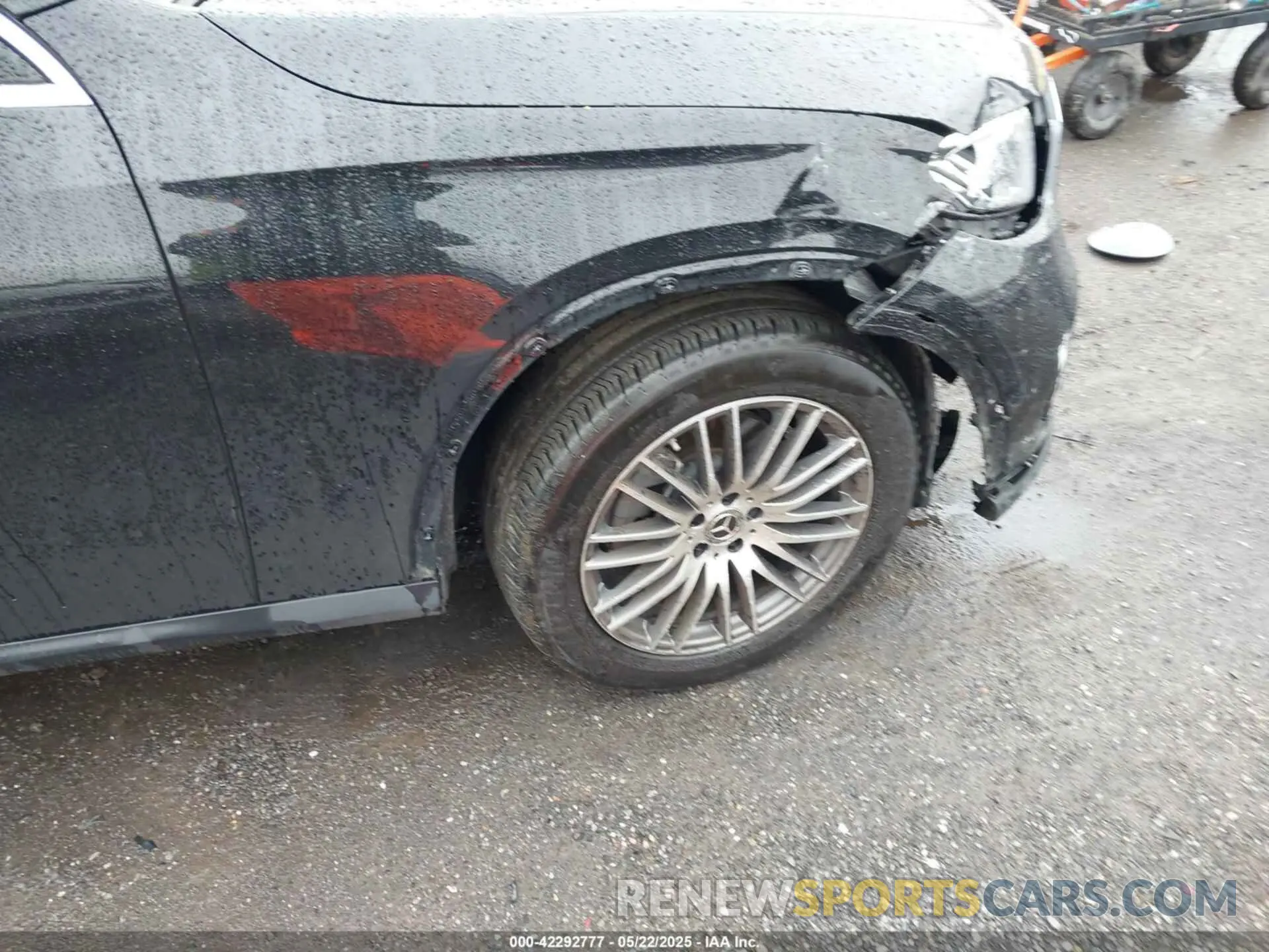 19 Photograph of a damaged car W1NKM4HB1RF134366 MERCEDES-BENZ GLC 300 2024