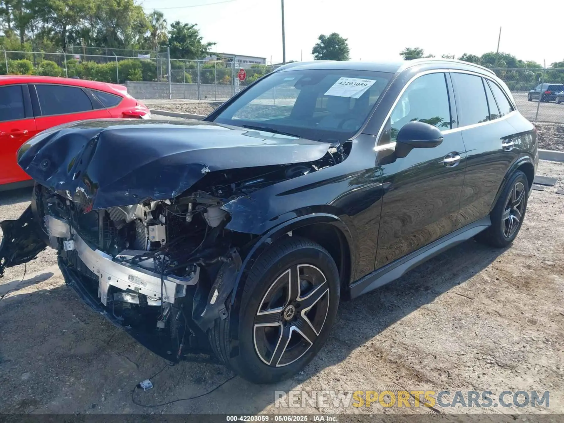2 Photograph of a damaged car W1NKM4HB6RF215914 MERCEDES-BENZ GLC 300 2024