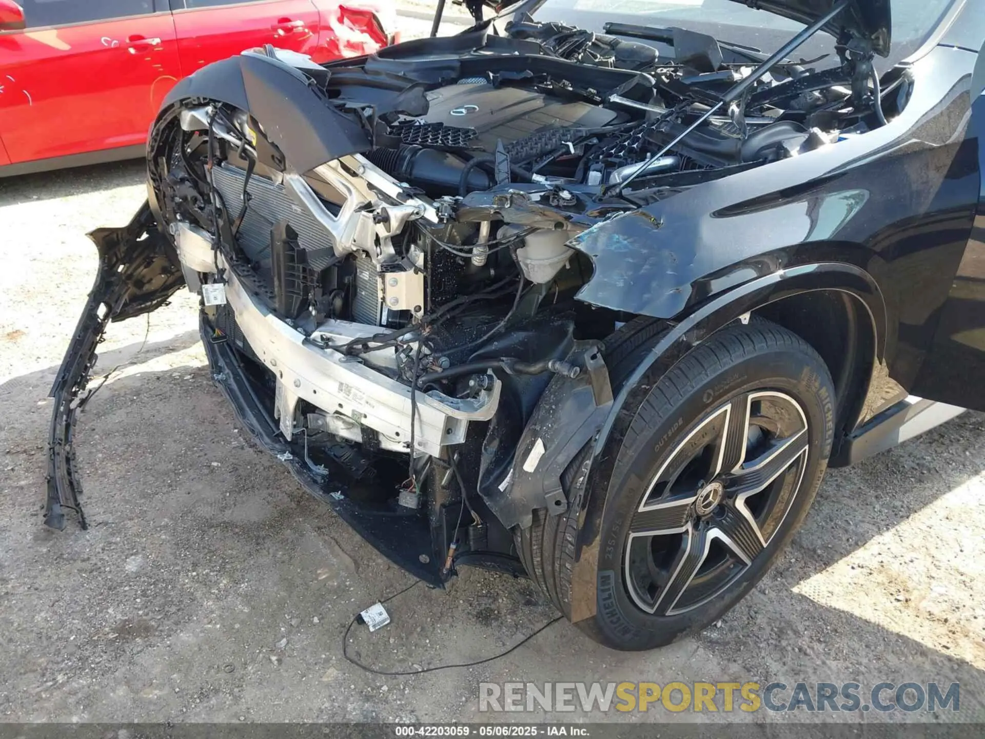 6 Photograph of a damaged car W1NKM4HB6RF215914 MERCEDES-BENZ GLC 300 2024