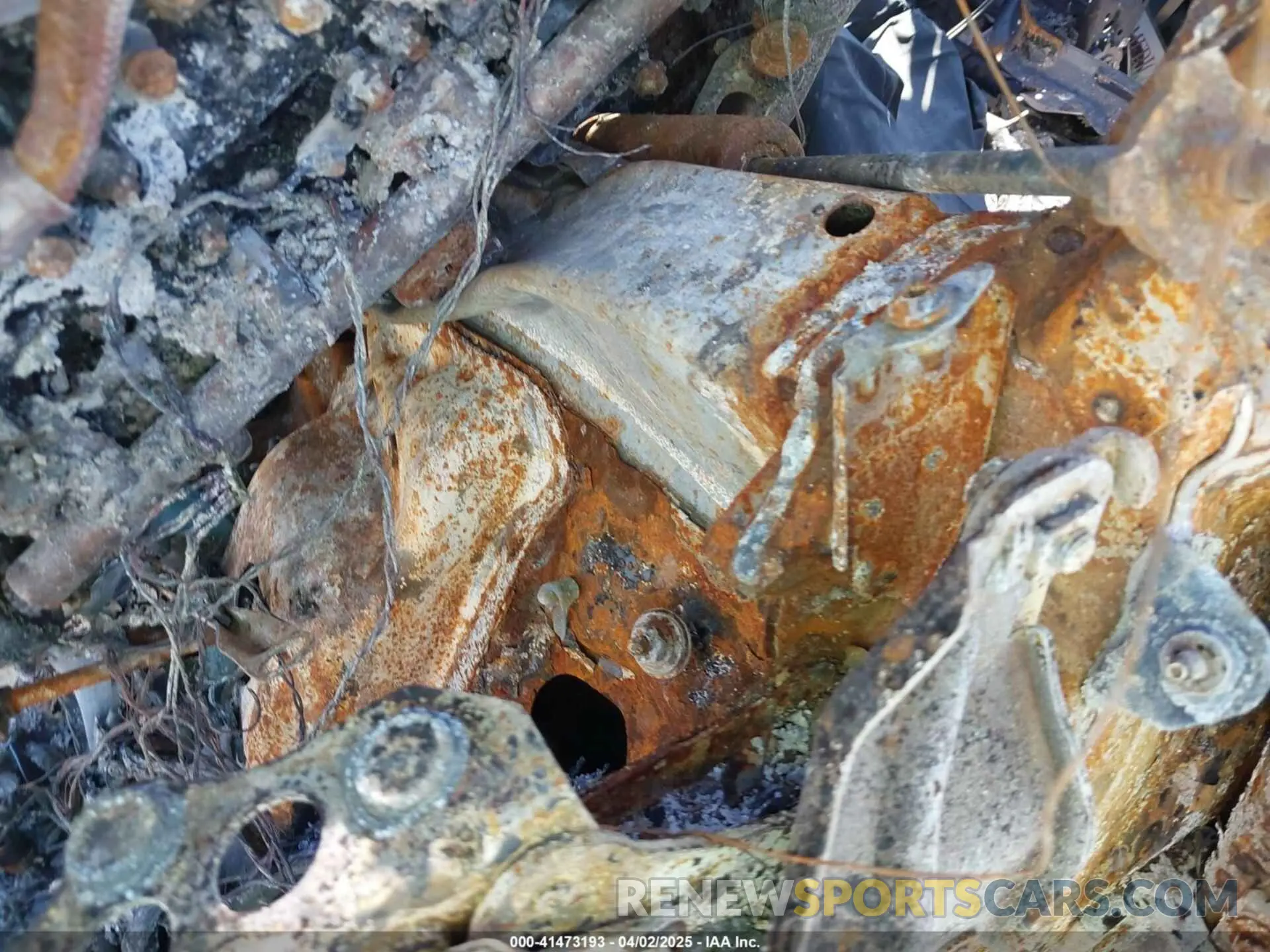 9 Photograph of a damaged car W1NKM4GB5SF241959 MERCEDES-BENZ GLC 300 2025