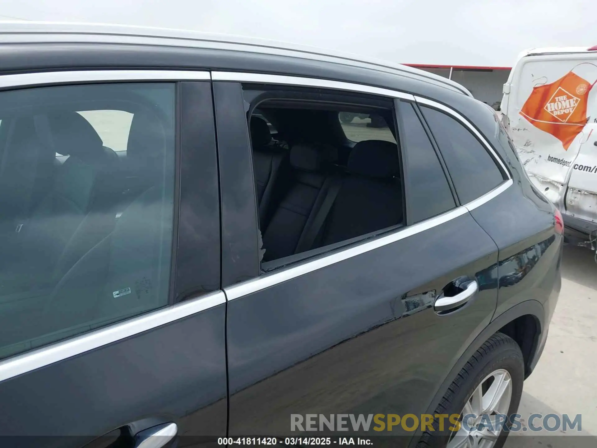 17 Photograph of a damaged car W1NKM4GB6SF238715 MERCEDES-BENZ GLC 300 2025