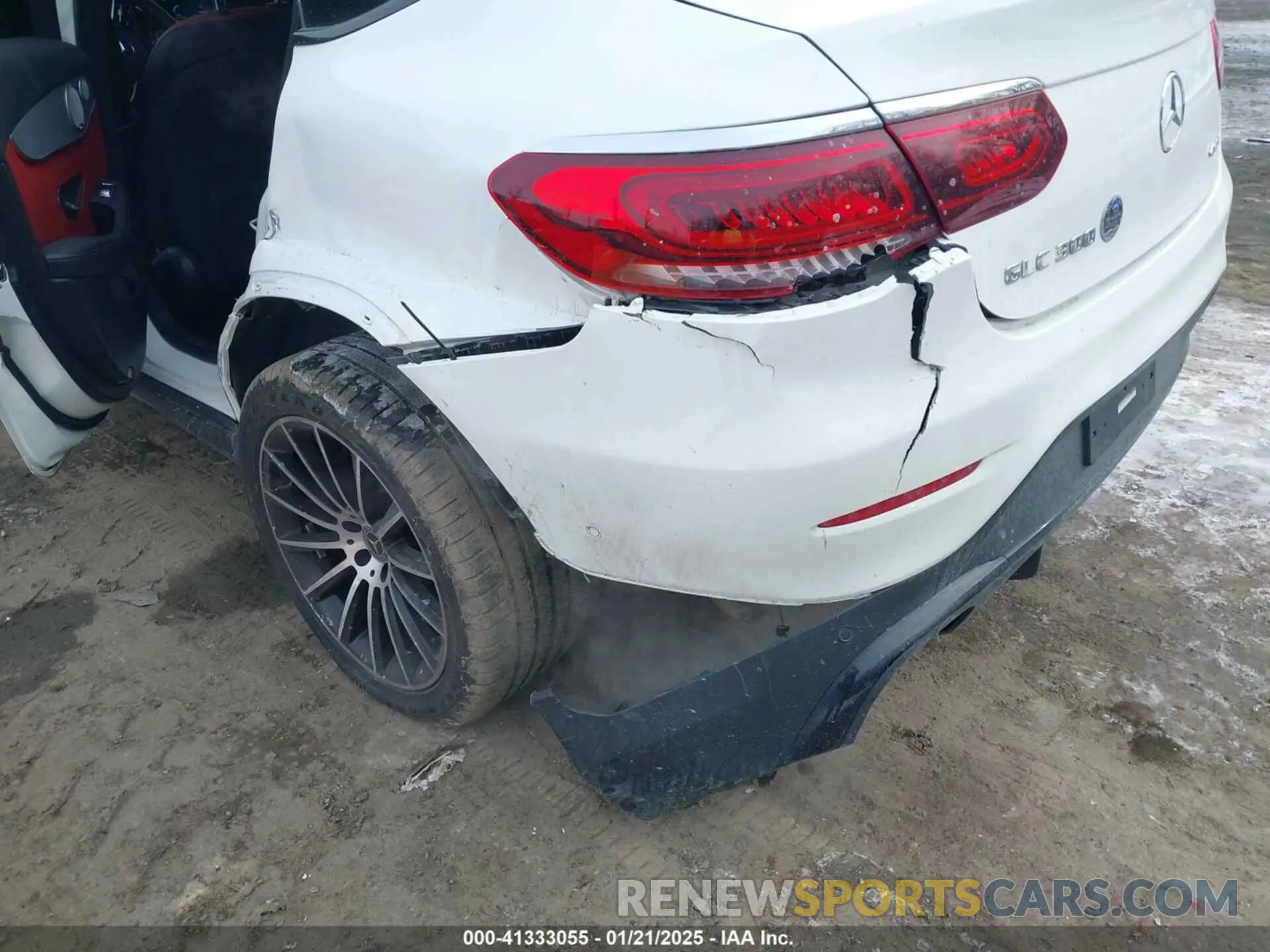 6 Photograph of a damaged car W1N0J8EB1LF858965 MERCEDES-BENZ GLC 300 COUPE 2020