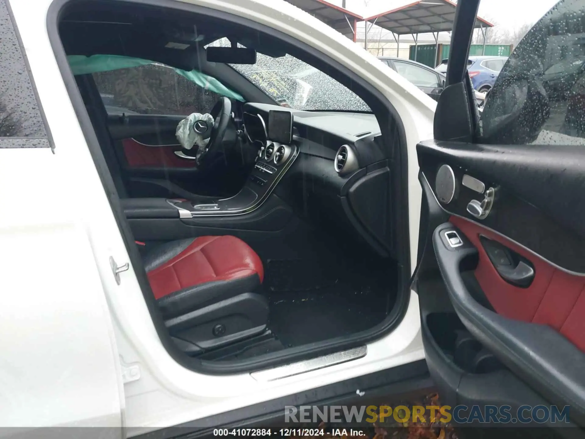 5 Photograph of a damaged car W1N0J8EB4LF823823 MERCEDES-BENZ GLC 300 COUPE 2020