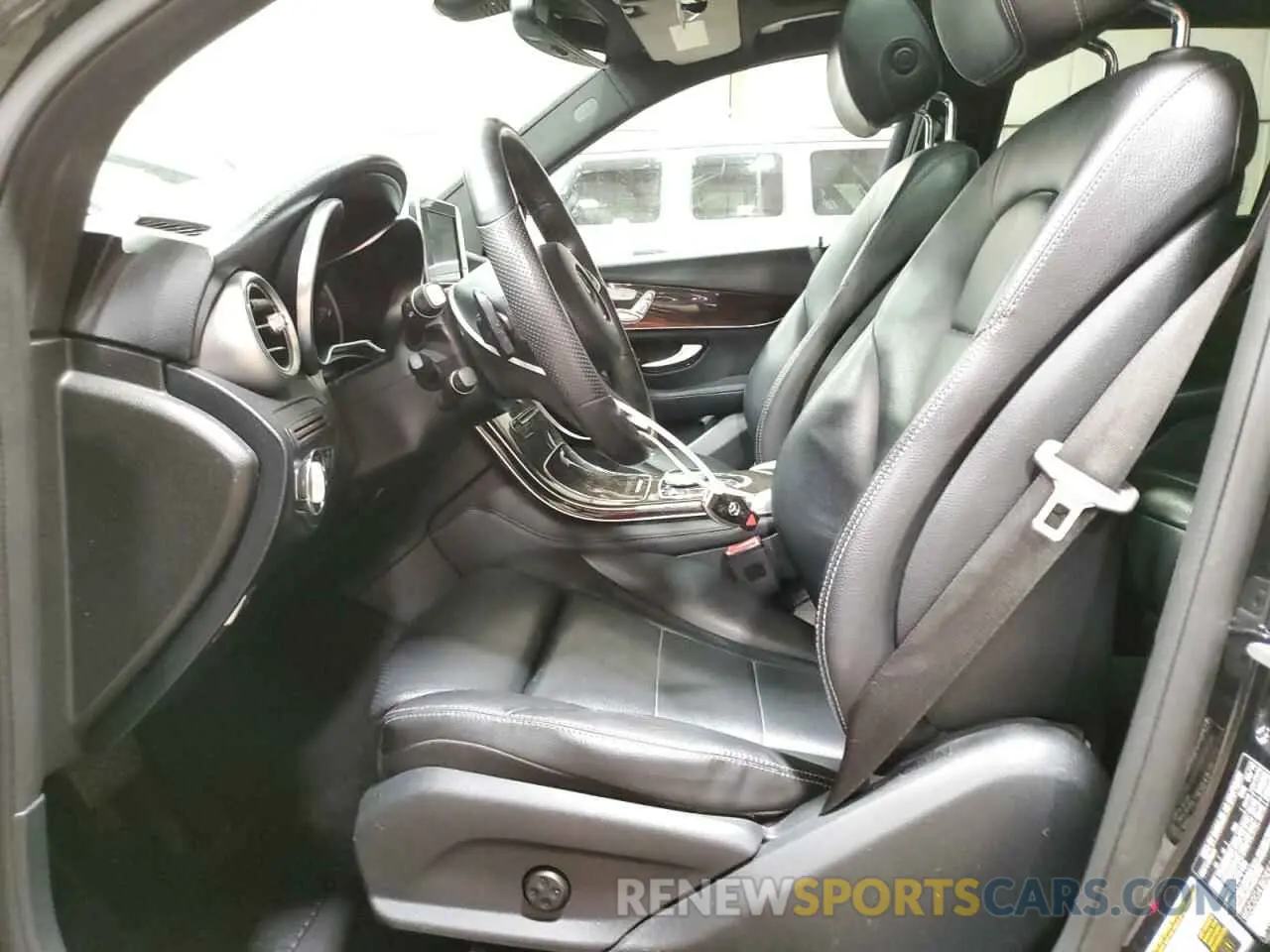 7 Фотография поврежденного автомобиля WDC0G4JB0KF481557 MERCEDES-BENZ GLC-CLASS 2019