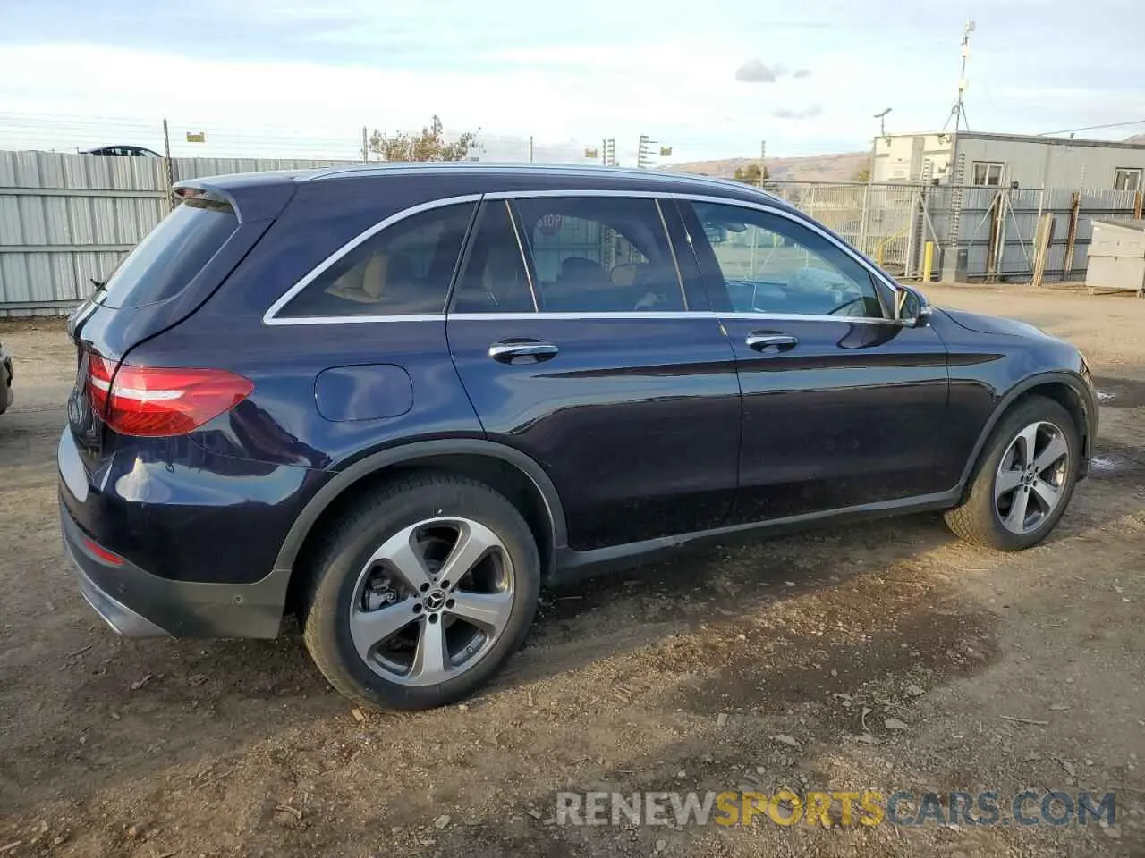 3 Фотография поврежденного автомобиля WDC0G4JB0KF599477 MERCEDES-BENZ GLC-CLASS 2019