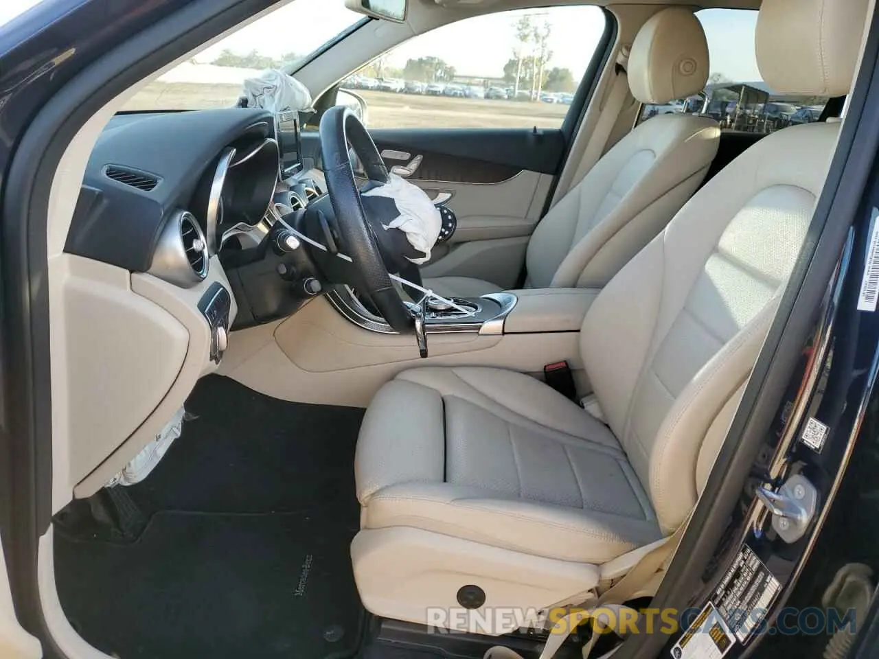 7 Фотография поврежденного автомобиля WDC0G4JB0KF599477 MERCEDES-BENZ GLC-CLASS 2019