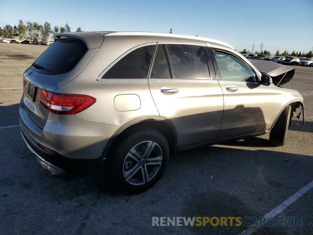 3 Photograph of a damaged car WDC0G4JB0KV131870 MERCEDES-BENZ GLC-CLASS 2019