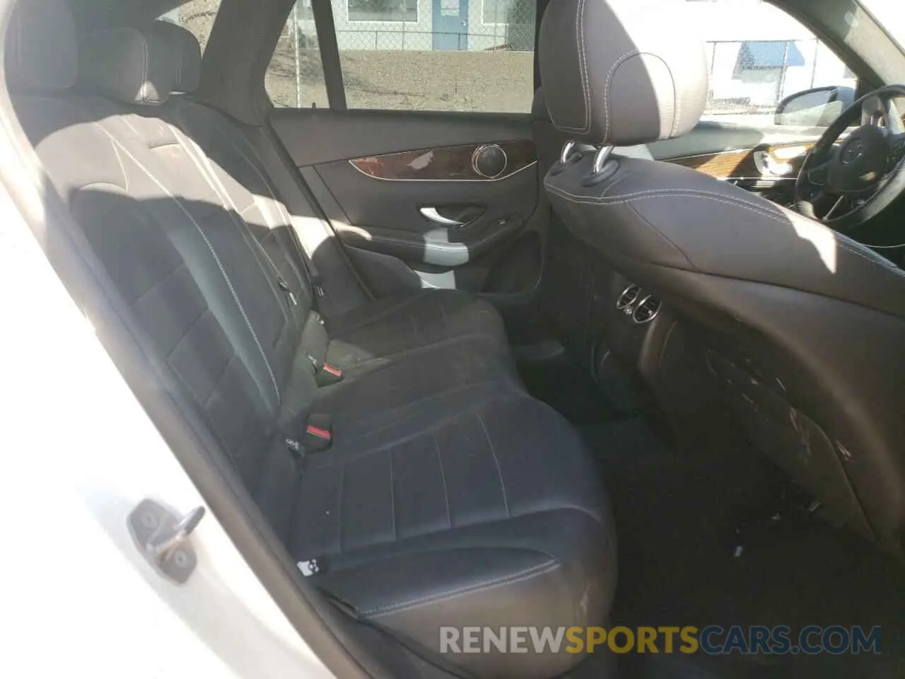 11 Фотография поврежденного автомобиля WDC0G4JB0KV138186 MERCEDES-BENZ GLC-CLASS 2019