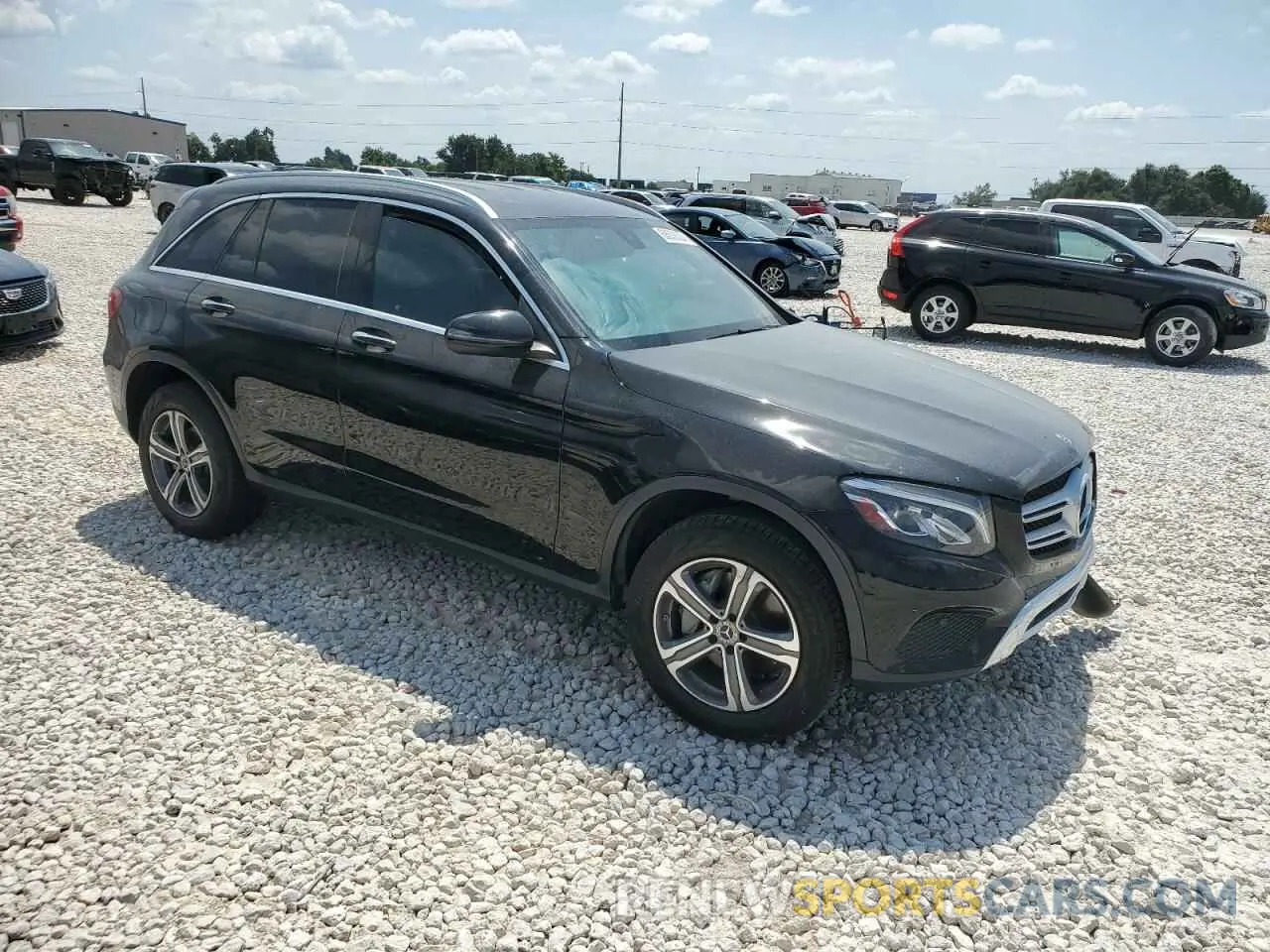 4 Photograph of a damaged car WDC0G4JB2KV171805 MERCEDES-BENZ GLC-CLASS 2019