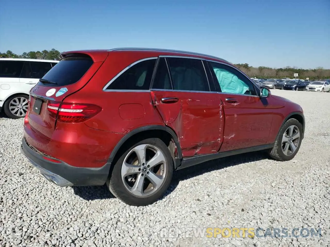 3 Photograph of a damaged car WDC0G4JB3KV157802 MERCEDES-BENZ GLC-CLASS 2019