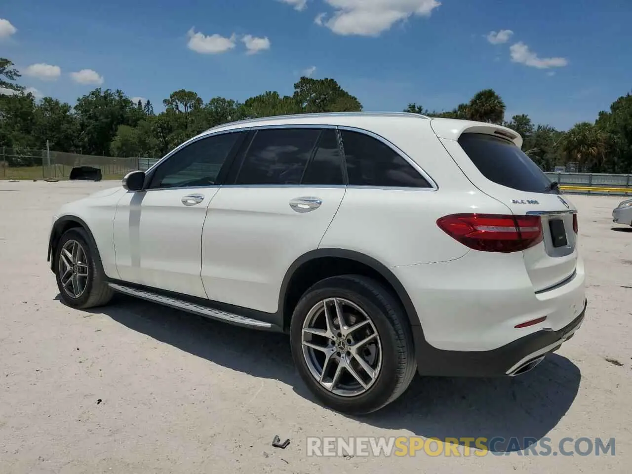 2 Photograph of a damaged car WDC0G4JB4KV147151 MERCEDES-BENZ GLC-CLASS 2019