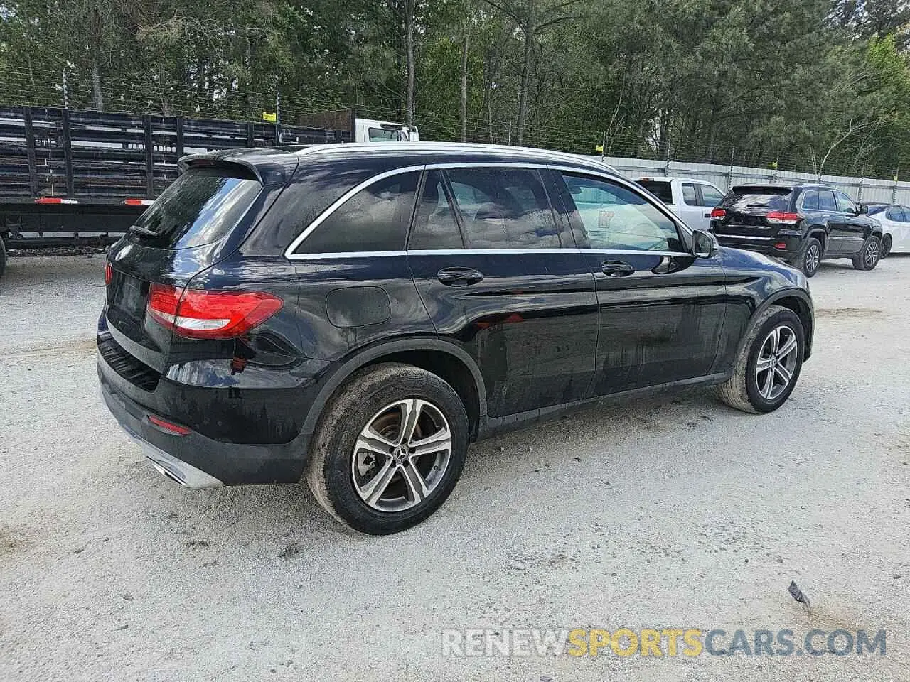 3 Фотография поврежденного автомобиля WDC0G4JB5KV159583 MERCEDES-BENZ GLC-CLASS 2019