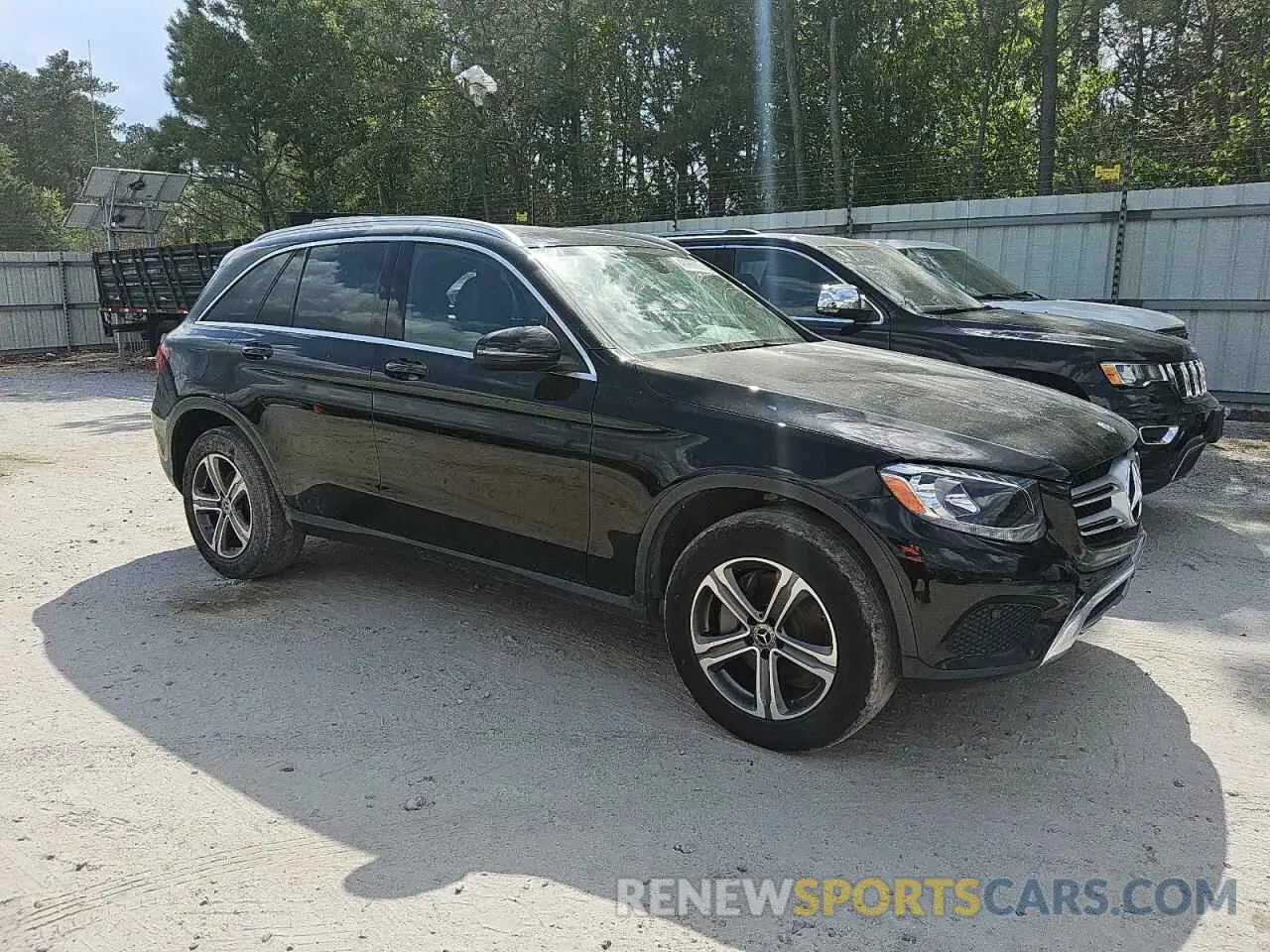 4 Фотография поврежденного автомобиля WDC0G4JB5KV159583 MERCEDES-BENZ GLC-CLASS 2019
