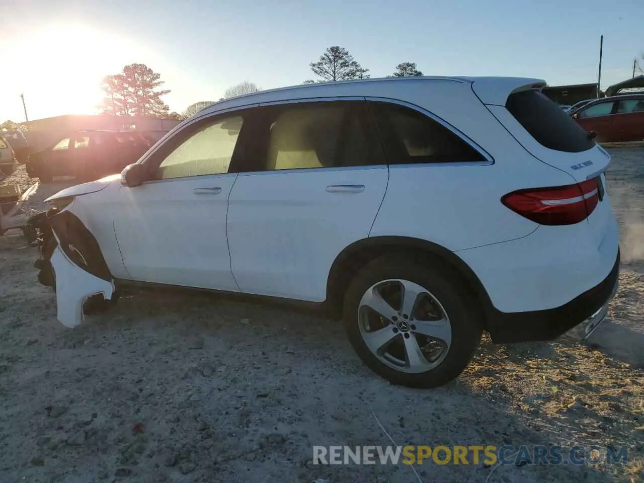 2 Photograph of a damaged car WDC0G4JB5KV167117 MERCEDES-BENZ GLC-CLASS 2019
