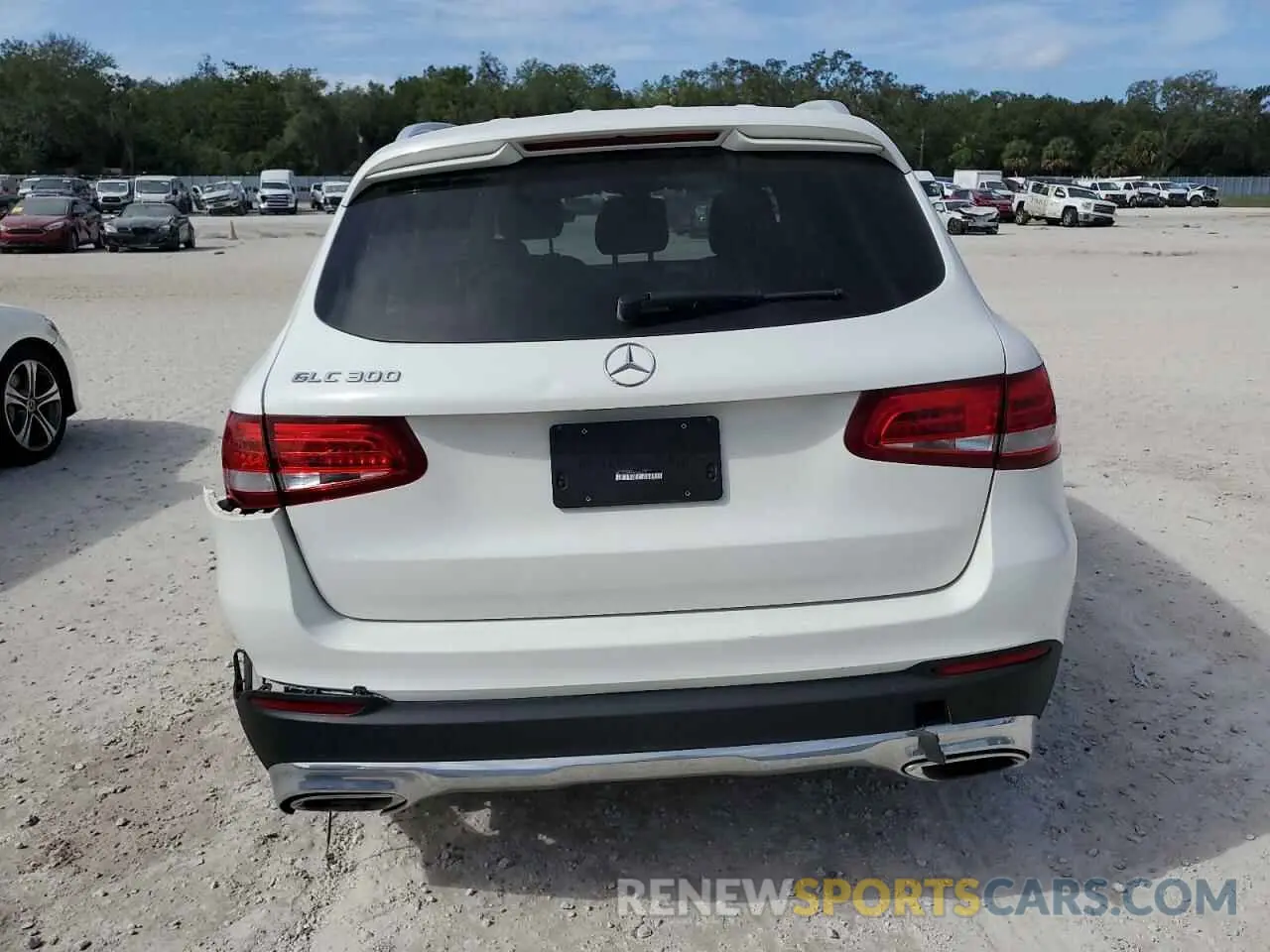 6 Фотография поврежденного автомобиля WDC0G4JB6KV136135 MERCEDES-BENZ GLC-CLASS 2019