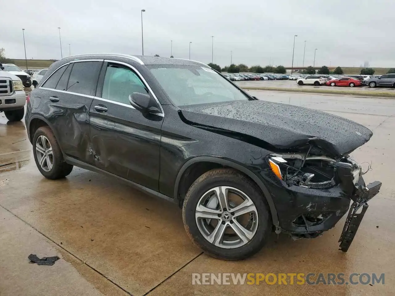 4 Photograph of a damaged car WDC0G4JB8KV133267 MERCEDES-BENZ GLC-CLASS 2019