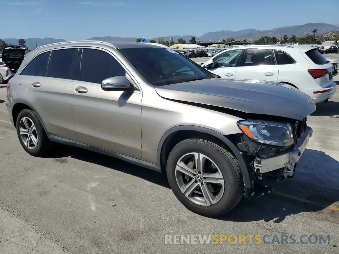 4 Фотография поврежденного автомобиля WDC0G4JB9KF570270 MERCEDES-BENZ GLC-CLASS 2019
