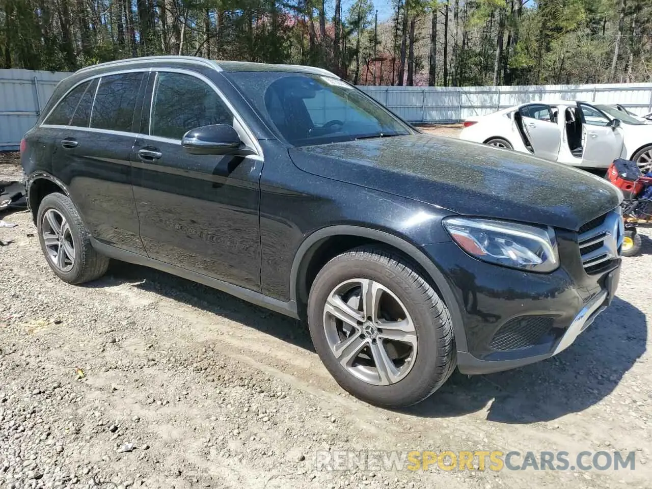 4 Photograph of a damaged car WDC0G4KB0KF634825 MERCEDES-BENZ GLC-CLASS 2019