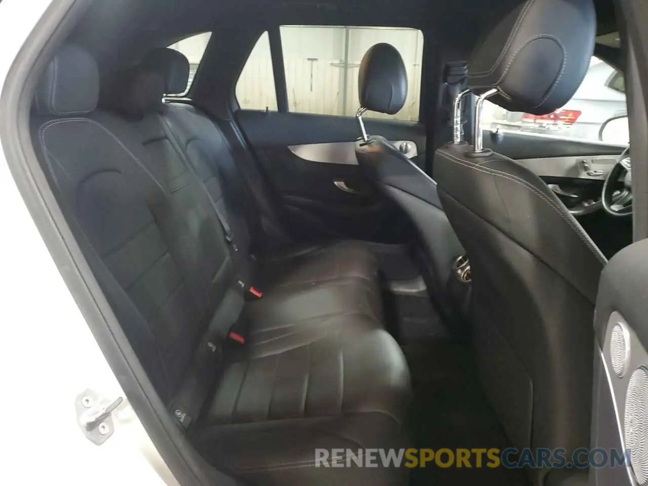 11 Фотография поврежденного автомобиля WDC0G4KB1KV121184 MERCEDES-BENZ GLC-CLASS 2019