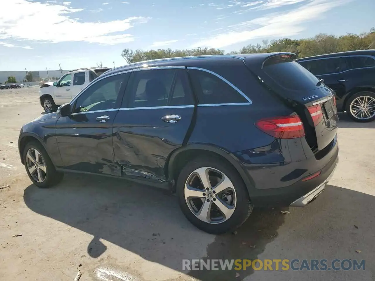 2 Photograph of a damaged car WDC0G4KB1KV154105 MERCEDES-BENZ GLC-CLASS 2019