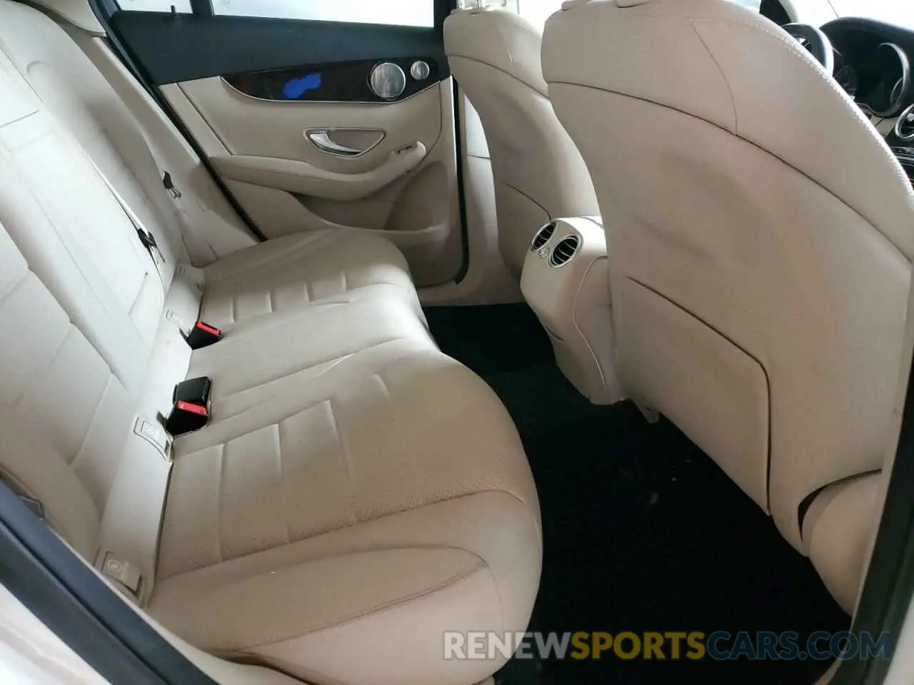 10 Photograph of a damaged car WDC0G4KB1KV195088 MERCEDES-BENZ GLC-CLASS 2019