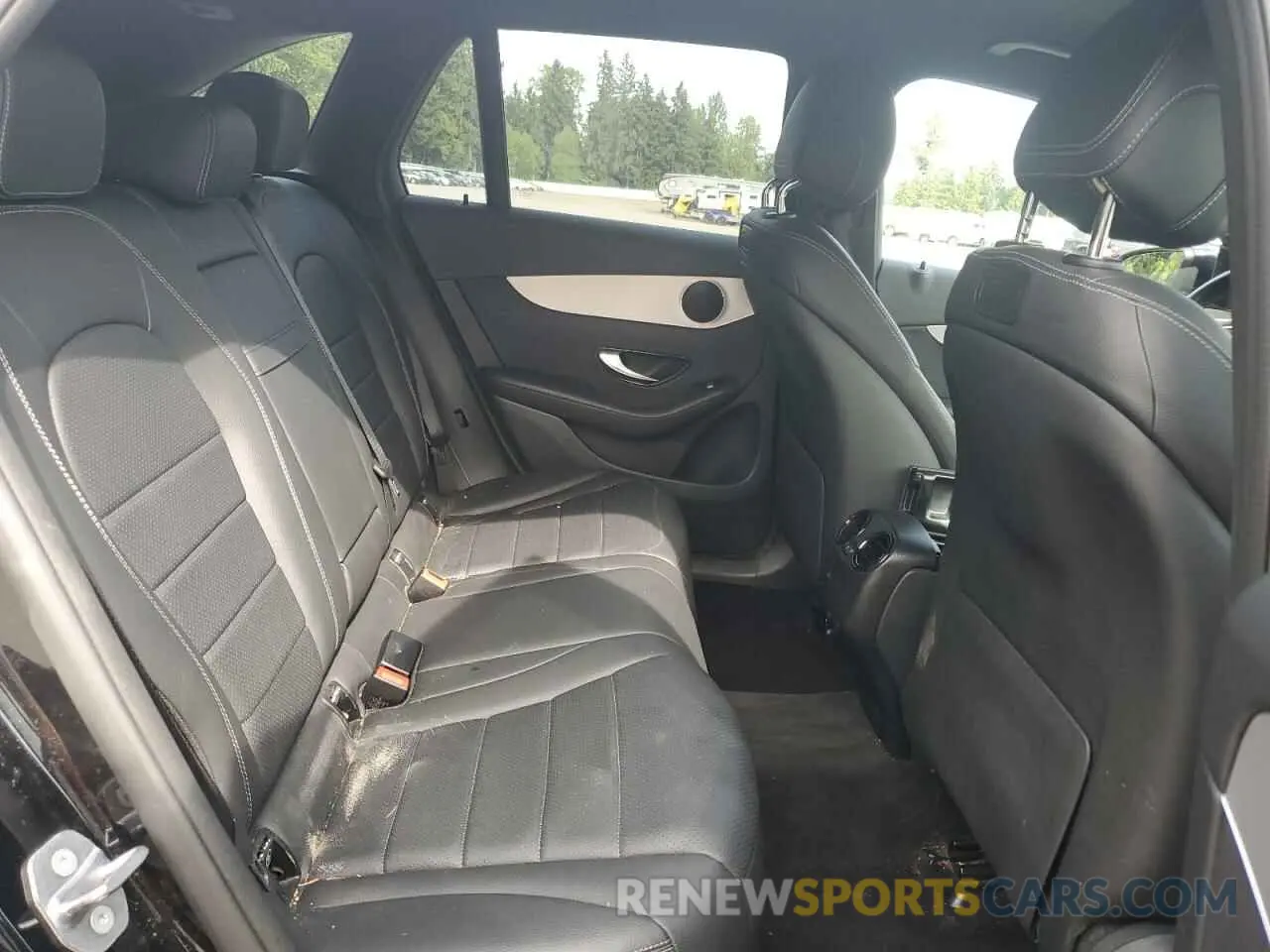 11 Photograph of a damaged car WDC0G4KB2KF672122 MERCEDES-BENZ GLC-CLASS 2019