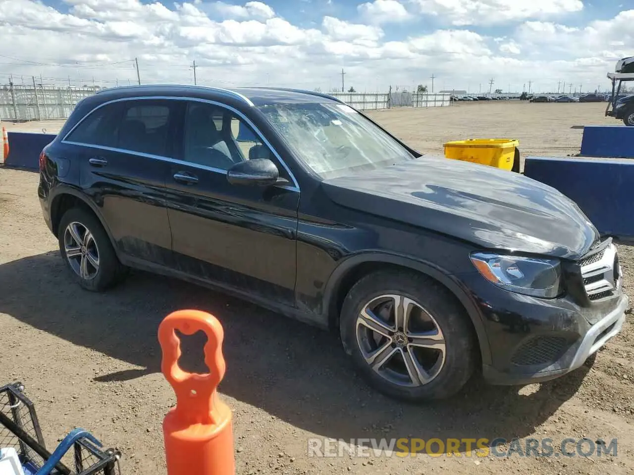 4 Photograph of a damaged car WDC0G4KB2KV125793 MERCEDES-BENZ GLC-CLASS 2019