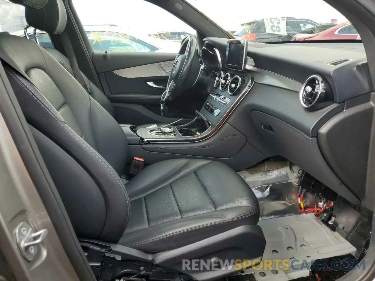 5 Photograph of a damaged car WDC0G4KB5KV133550 MERCEDES-BENZ GLC-CLASS 2019