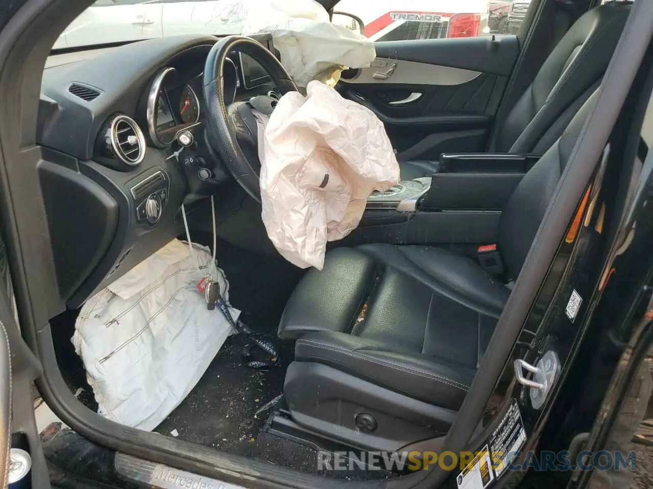 7 Фотография поврежденного автомобиля WDC0G4KB6K1001243 MERCEDES-BENZ GLC-CLASS 2019