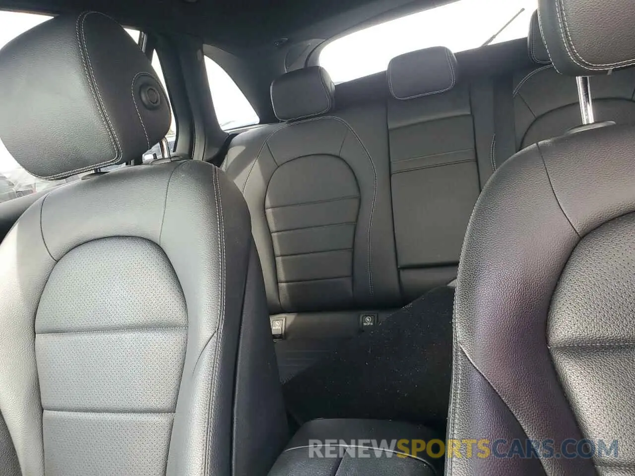 10 Photograph of a damaged car WDC0G4KB6KV166251 MERCEDES-BENZ GLC-CLASS 2019