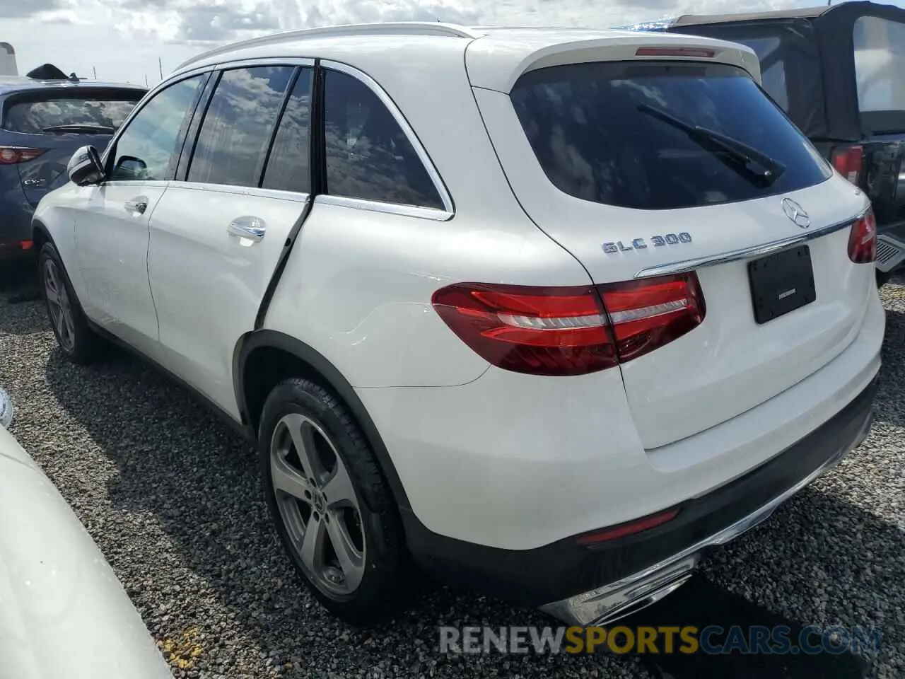 2 Photograph of a damaged car WDC0G4KB6KV166251 MERCEDES-BENZ GLC-CLASS 2019