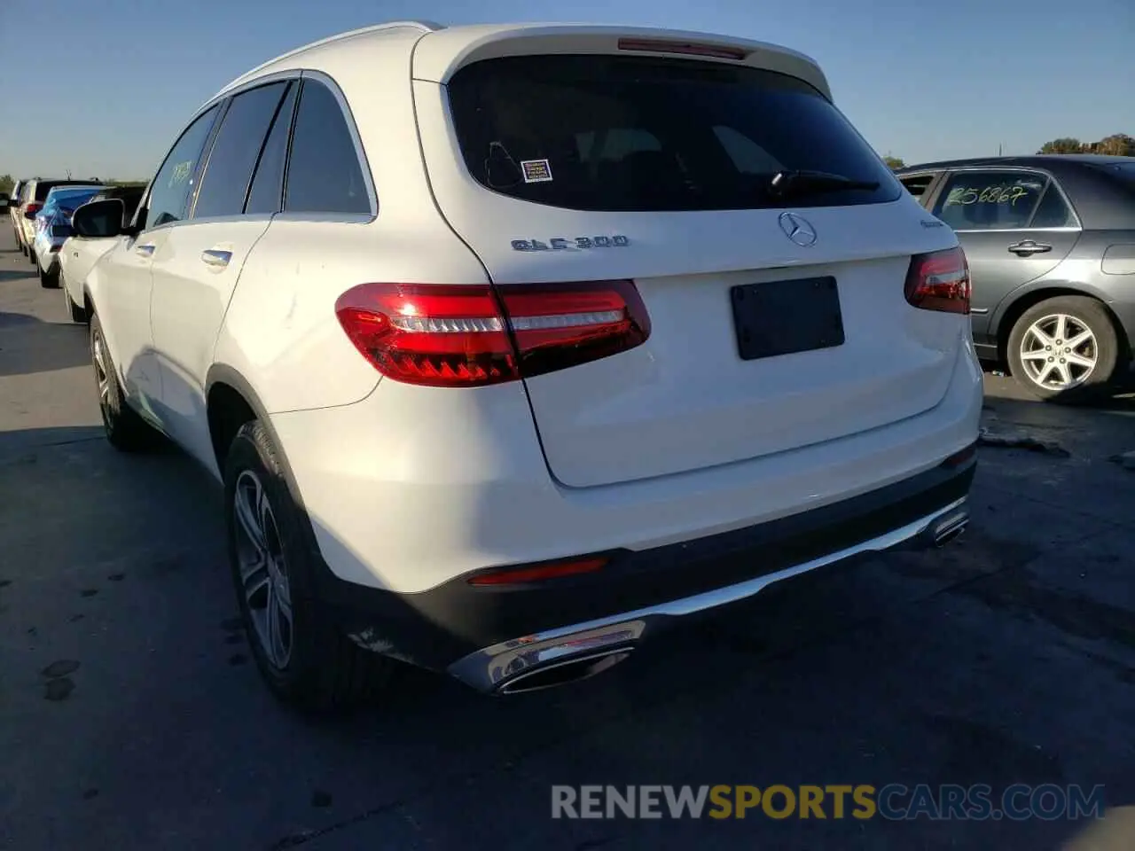 3 Photograph of a damaged car WDC0G4KB7KV171233 MERCEDES-BENZ GLC-CLASS 2019