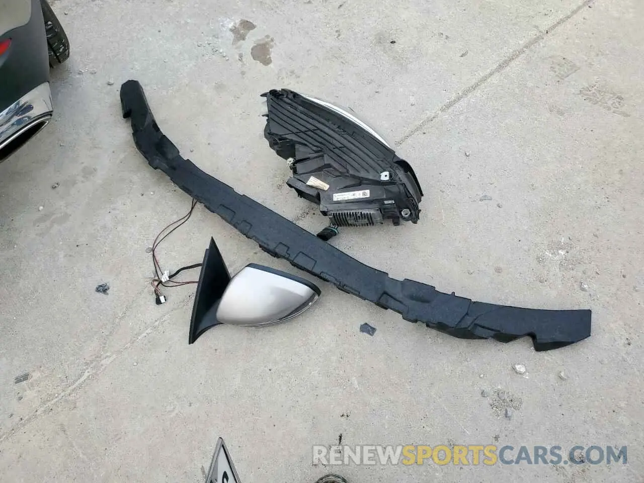 13 Photograph of a damaged car WDC0G4KB8KF667278 MERCEDES-BENZ GLC-CLASS 2019