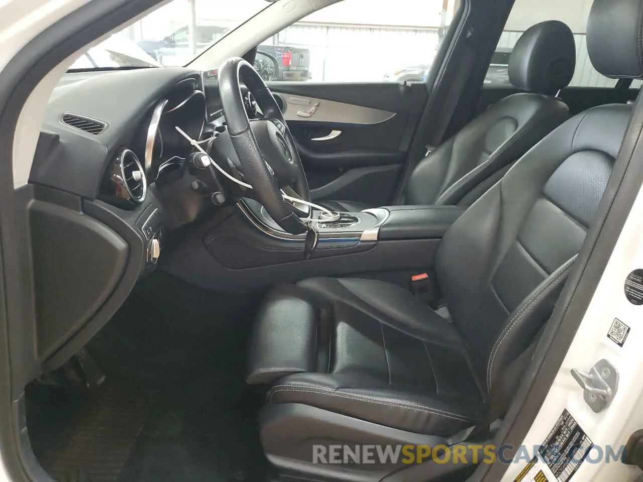 7 Фотография поврежденного автомобиля WDC0G4KB8KV165859 MERCEDES-BENZ GLC-CLASS 2019