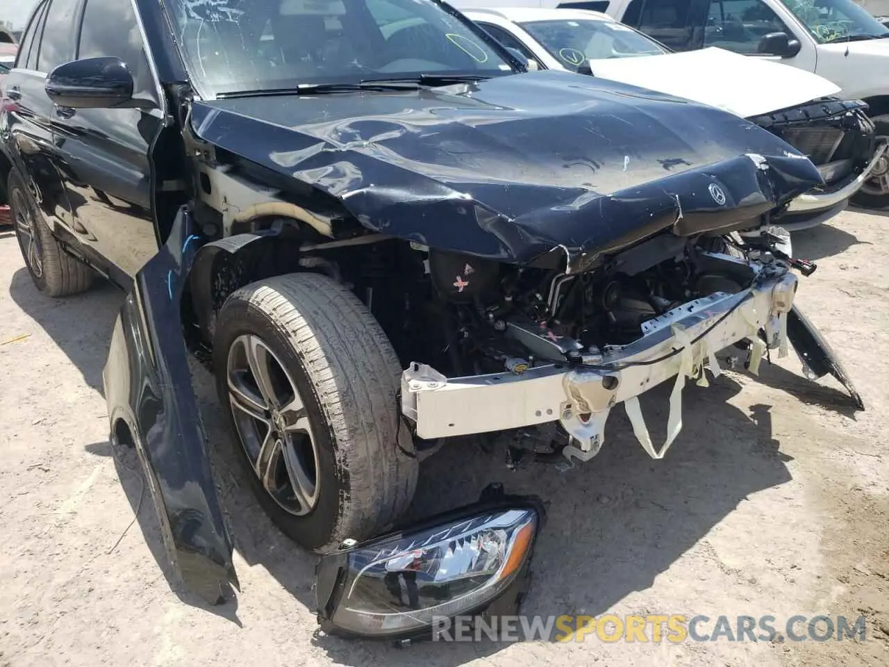 9 Photograph of a damaged car WDC0G4KB8KV195993 MERCEDES-BENZ GLC-CLASS 2019