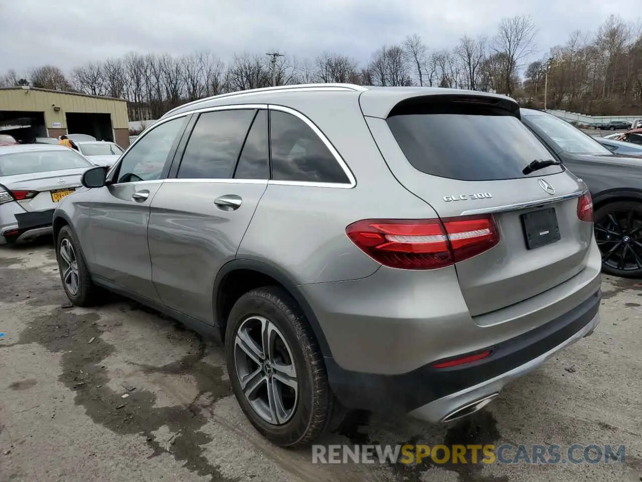 2 Photograph of a damaged car WDC0G4KB9KV189006 MERCEDES-BENZ GLC-CLASS 2019
